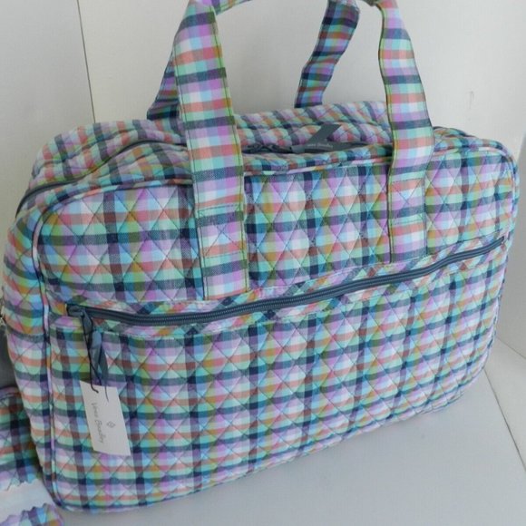 🎉HP🎉Vera Bradley Grand Traveler in Gingham Plaid - Picture 5 of 5